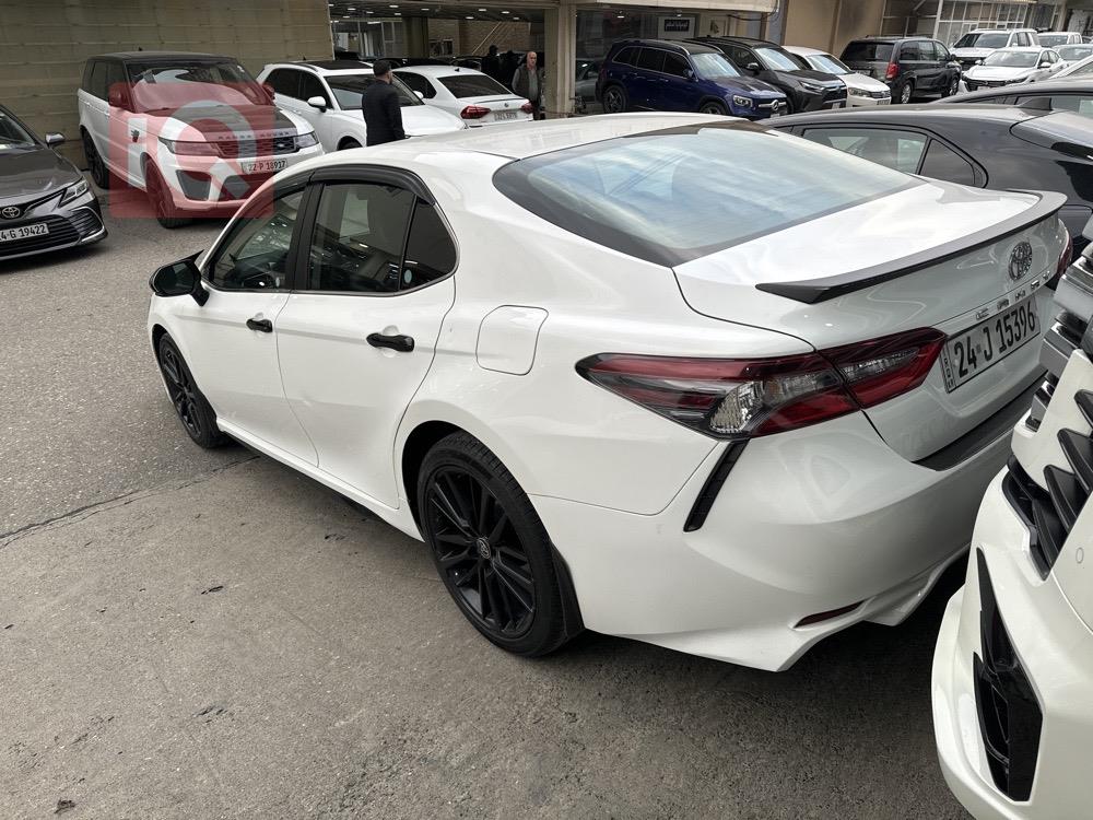 تۆیۆتا کامری